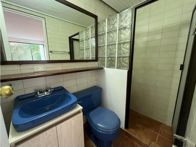 Apartamento de 2 alcobas en arriendo en Altos Del Poblado, Medellín, 101 m² · foto 11 de 14
