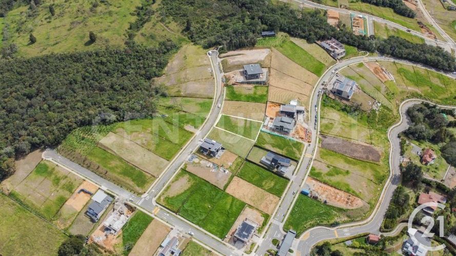 Lote en venta en Las Palmas, Envigado, 1094 m² · foto 2 de 10