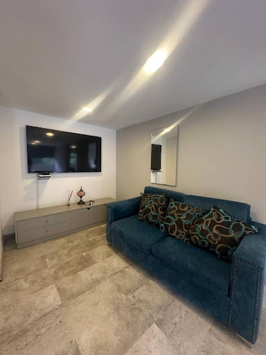 Apartamento en arriendo en Castropol, Medellín · foto 9 de 24