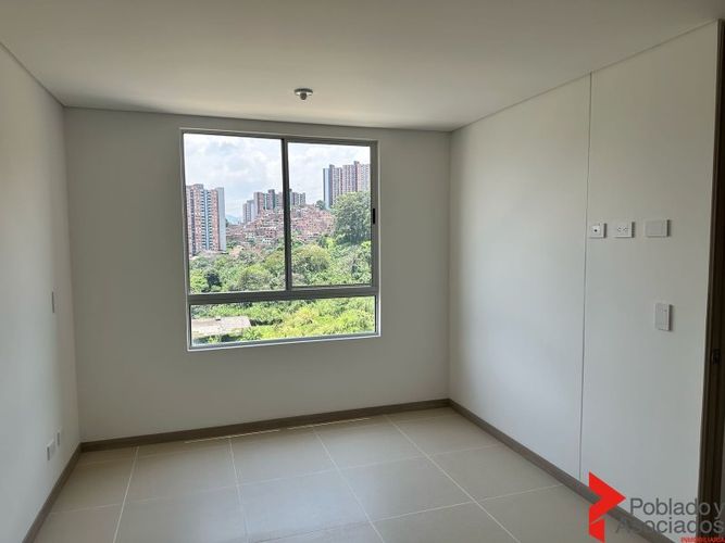 Apartamento en venta en Villa Del Parque, Medellín · foto 6 de 16