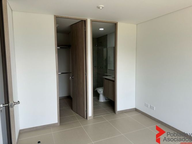 Apartamento en venta en Villa Del Parque, Medellín · foto 8 de 16