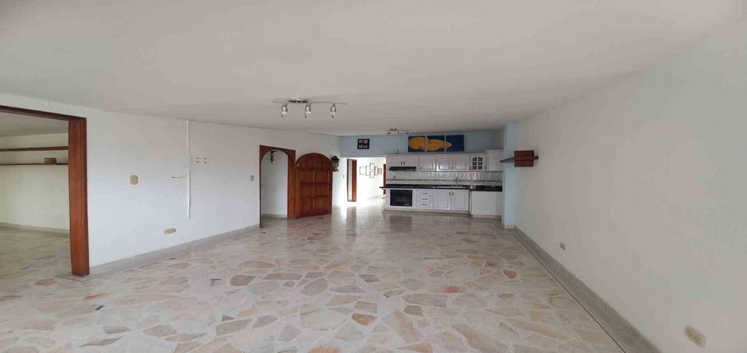 Edificio en venta en Sector Lago Uribe, Pereira, 415 m² · foto 2 de 19