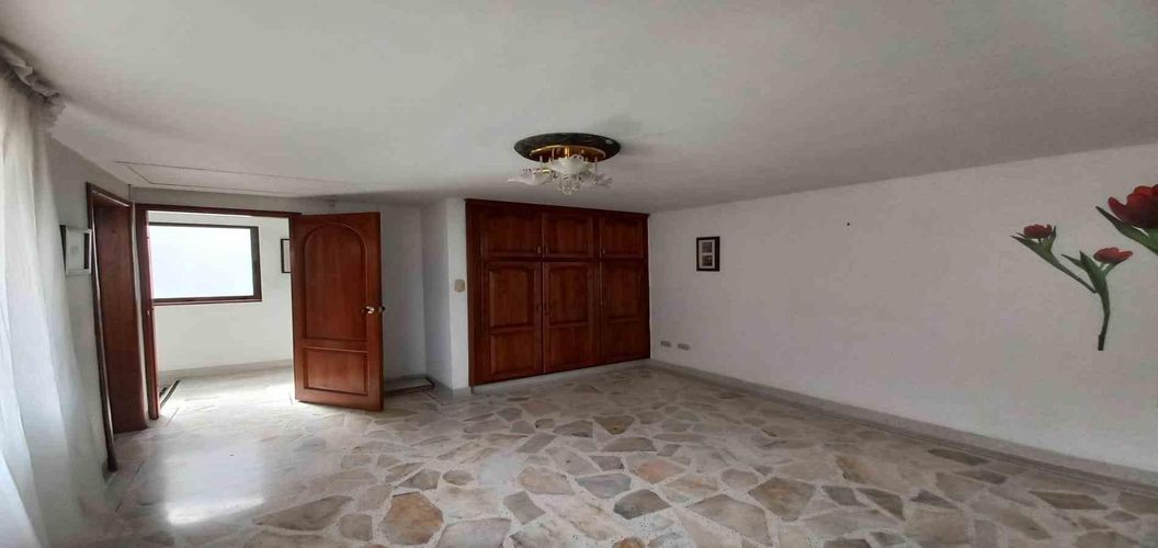 Edificio en venta en Sector Lago Uribe, Pereira, 415 m² · foto 11 de 19