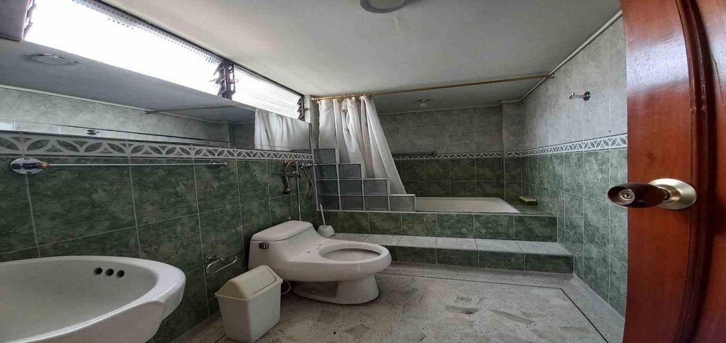 Edificio en venta en Sector Lago Uribe, Pereira, 415 m² · foto 12 de 19
