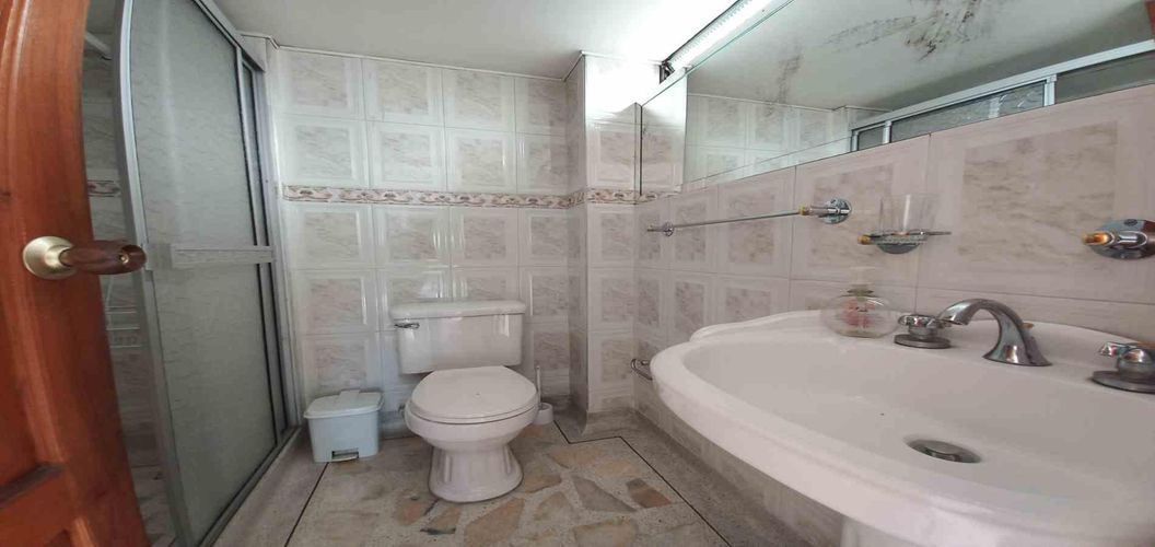 Edificio en venta en Sector Lago Uribe, Pereira, 415 m² · foto 17 de 19