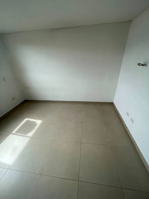 Apartamento de 3 alcobas en arriendo en El Diamante 2, Medellín, 140 m² · foto 8 de 22