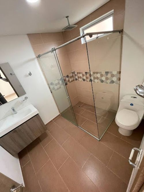 Apartamento de 3 alcobas en arriendo en El Diamante 2, Medellín, 140 m² · foto 9 de 22