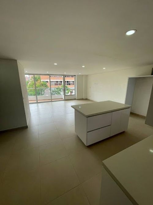 Apartamento de 3 alcobas en arriendo en El Diamante 2, Medellín, 140 m² · foto 15 de 22