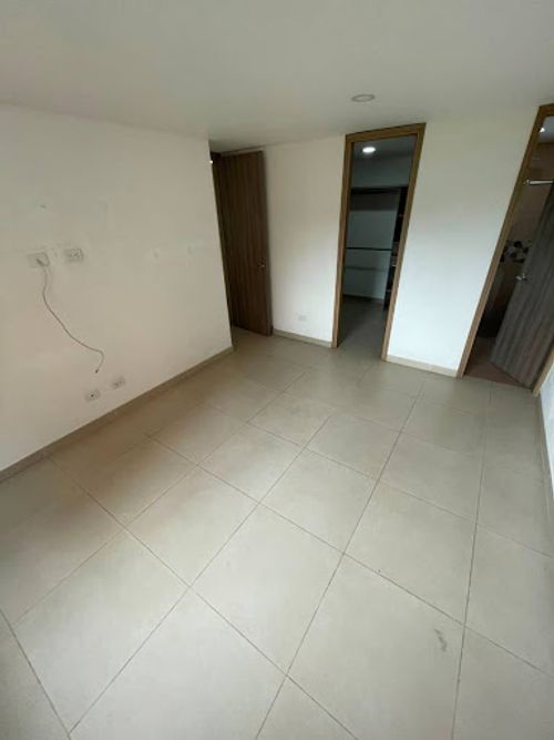 Apartamento de 3 alcobas en arriendo en El Diamante 2, Medellín, 140 m² · foto 18 de 22