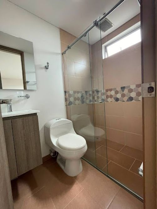 Apartamento de 3 alcobas en arriendo en El Diamante 2, Medellín, 140 m² · foto 22 de 22