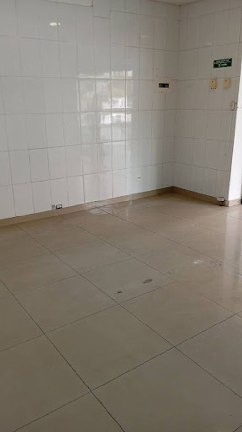 Local en arriendo en El Velodromo, Medellín, 21 m² · foto 8 de 10
