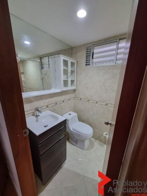 Apartamento en venta en El Poblado, Medellín · foto 6 de 16