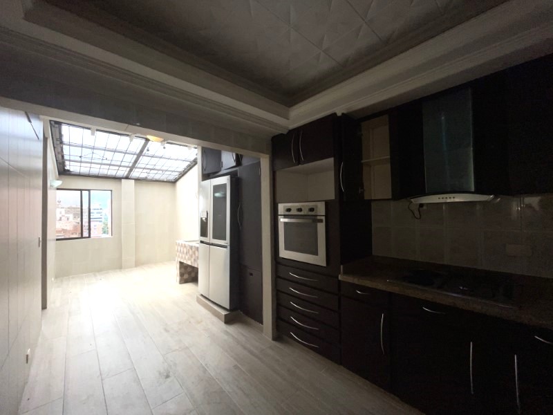 Apartamento en arriendo en Laureles, Medellín · foto 15 de 24