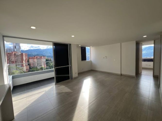 Apartamento de 2 alcobas en venta en Mayorca, Sabaneta, 78 m² · foto 4 de 19