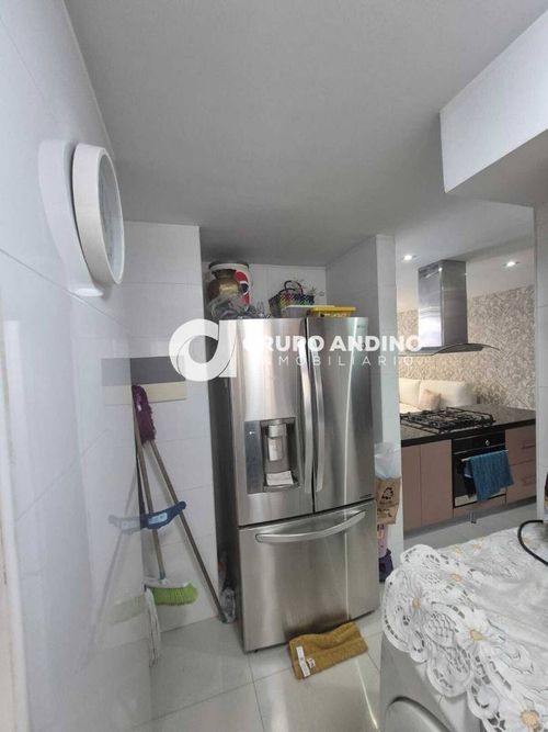 Apartamento de 3 alcobas en venta en Cabecera Del Llano, Bucaramanga, 99 m² · foto 5 de 22