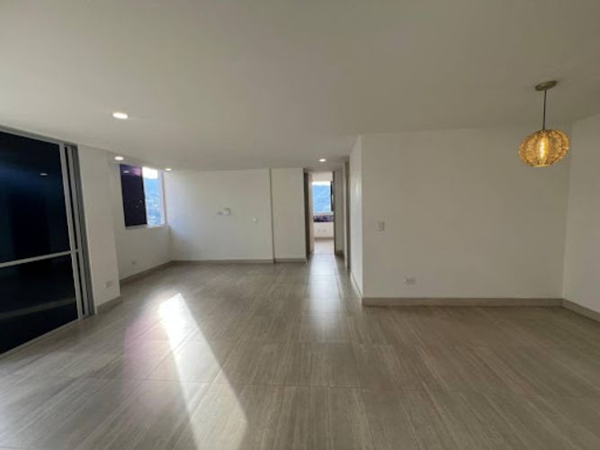 Apartamento de 2 alcobas en venta en Mayorca, Sabaneta, 78 m² · foto 11 de 19
