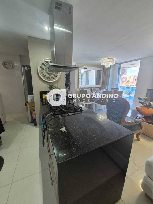 Apartamento de 3 alcobas en venta en Cabecera Del Llano, Bucaramanga, 99 m² · foto 20 de 22