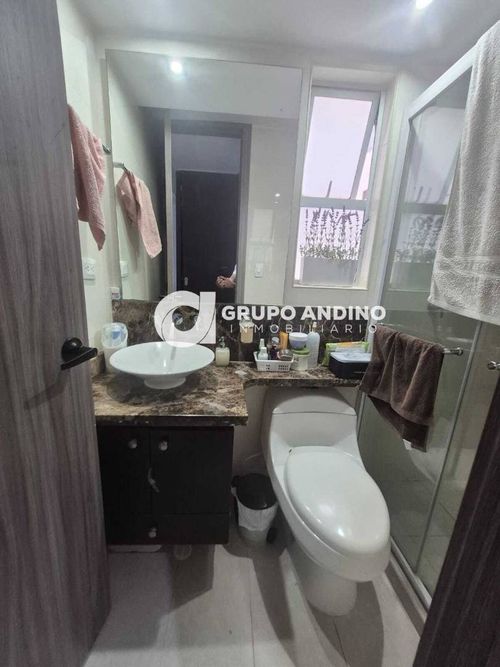 Apartamento de 3 alcobas en venta en Cabecera Del Llano, Bucaramanga, 99 m² · foto 21 de 22