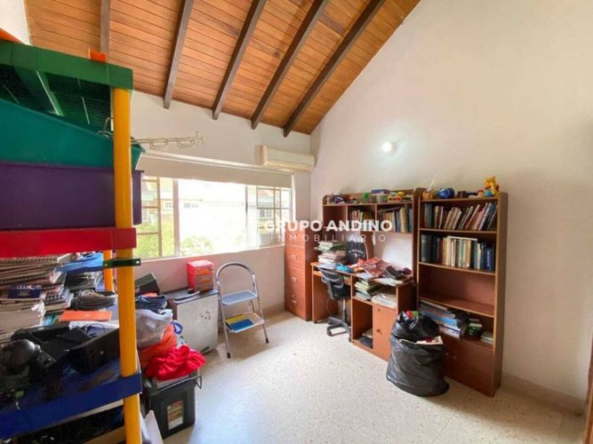 Casa de 4 alcobas en venta en Cañaveral, Floridablanca, 184 m² · foto 16 de 24