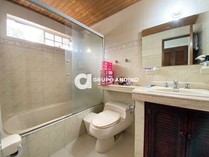 Casa de 4 alcobas en venta en Cañaveral, Floridablanca, 184 m² · foto 22 de 24