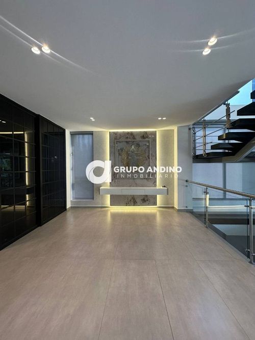 Casa de 5 alcobas en venta en Ruitoque, Floridablanca, 322 m² · foto 6 de 24