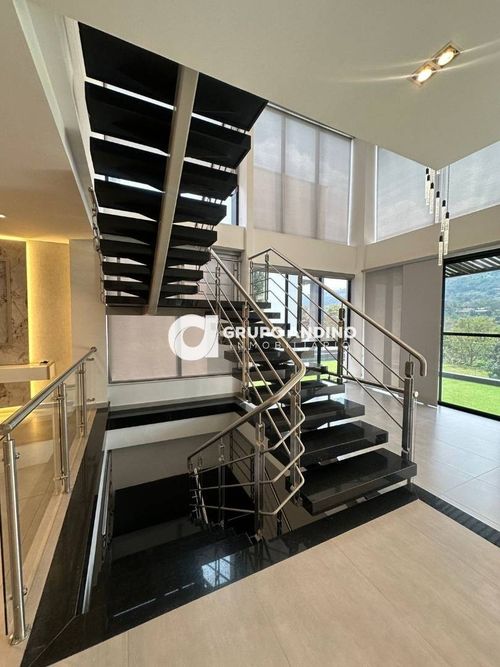 Casa de 5 alcobas en venta en Ruitoque, Floridablanca, 322 m² · foto 11 de 24