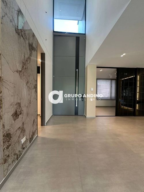 Casa de 5 alcobas en venta en Ruitoque, Floridablanca, 322 m² · foto 19 de 24