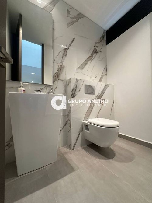 Casa de 5 alcobas en venta en Ruitoque, Floridablanca, 322 m² · foto 21 de 24