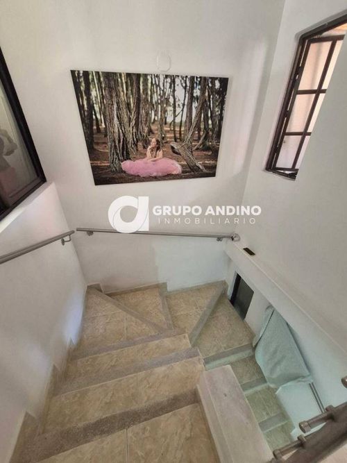 Casa de 4 alcobas en venta en Granjas De Provenza, Bucaramanga, 270 m² · foto 9 de 24