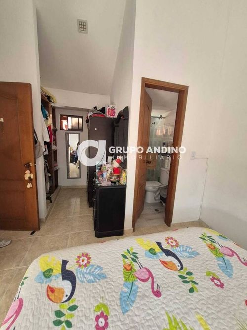 Casa de 4 alcobas en venta en Granjas De Provenza, Bucaramanga, 270 m² · foto 10 de 24