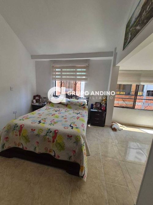Casa de 4 alcobas en venta en Granjas De Provenza, Bucaramanga, 270 m² · foto 13 de 24