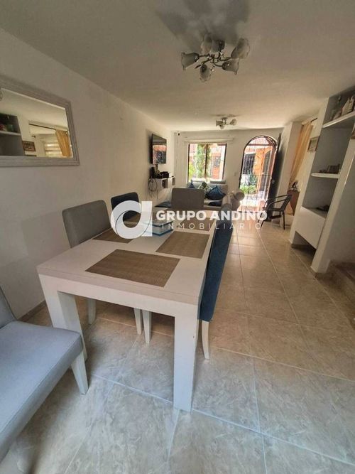 Casa de 4 alcobas en venta en Granjas De Provenza, Bucaramanga, 270 m² · foto 22 de 24