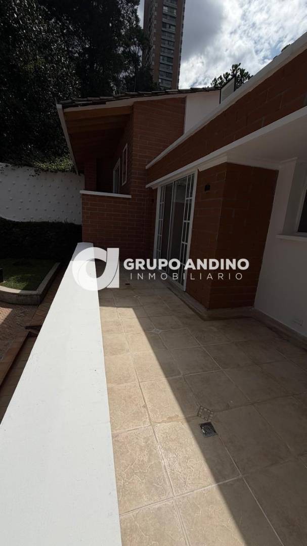 Casa en arriendo en El Poblado, Medellín · foto 24 de 24