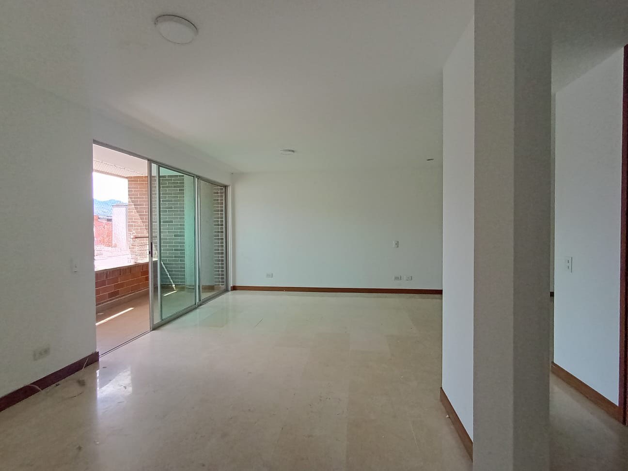 Apartamento en arriendo en Laureles, Medellín · foto 5 de 19