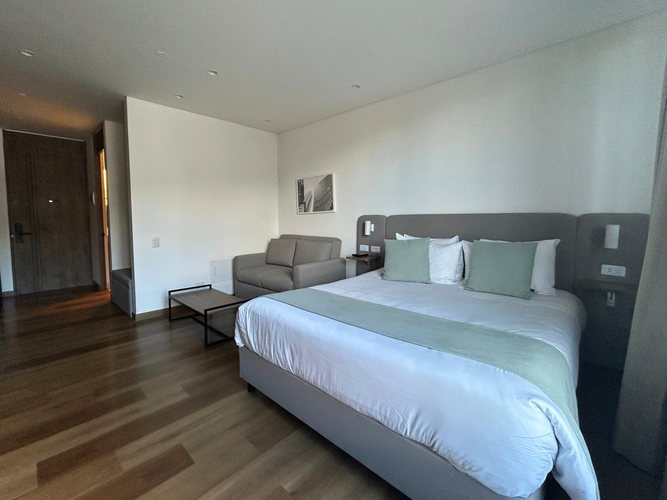Apartaestudio en venta en Chicó Alto, Bogotá, 30 m² · foto 2 de 21