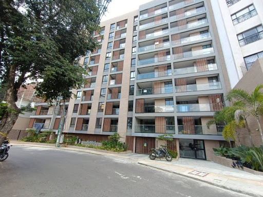 Apartamento en Arriendo en La Arboleda, Cali