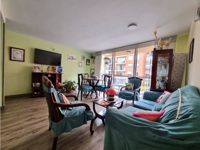 Apartamento de 3 alcobas en venta en Hacienda Casablanca Arboleda, Madrid, 70 m² · foto 3 de 24