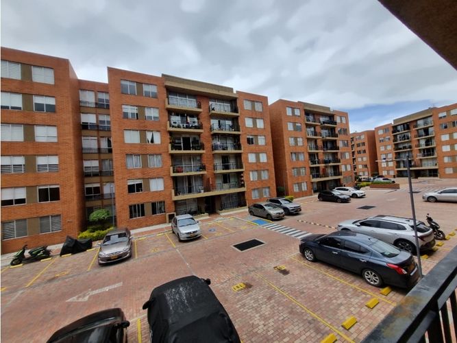 Apartamento de 3 alcobas en venta en Hacienda Casablanca Arboleda, Madrid, 70 m² · foto 20 de 24