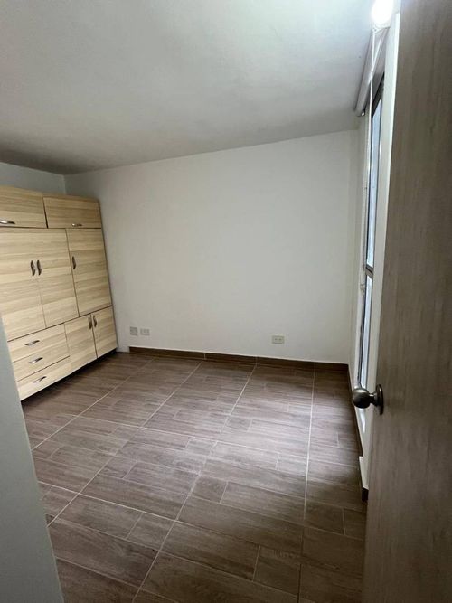 Apartamento de 3 alcobas en venta en Fontibon, Bogotá, 46 m² · foto 7 de 24