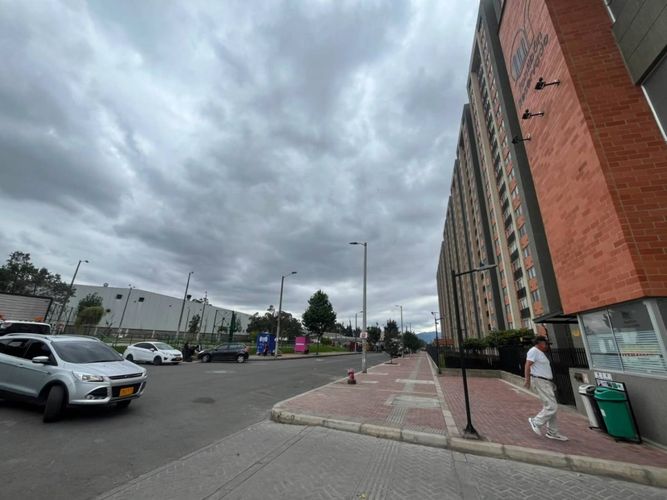 Apartamento de 3 alcobas en venta en Fontibon, Bogotá, 46 m² · foto 10 de 24