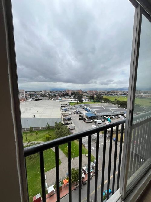 Apartamento de 3 alcobas en venta en Fontibon, Bogotá, 46 m² · foto 21 de 24