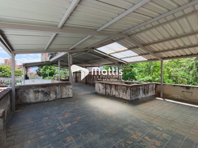 Casa de 8 alcobas en venta en El Salvador, Medellín, 264 m² · foto 12 de 12