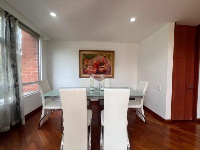 Apartamento de 2 alcobas en arriendo en El Poblado, Medellín, 137 m² · foto 8 de 24