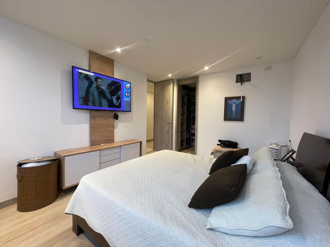Apartamento de 3 alcobas en venta en Loma Del Esmeraldal, Envigado, 161 m² · foto 18 de 22