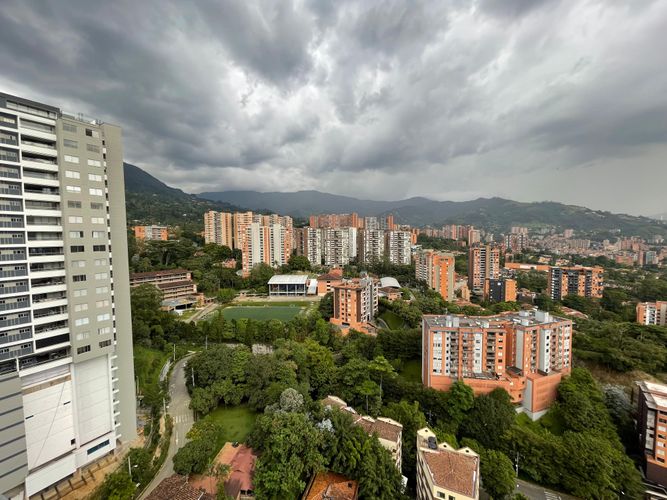 Apartamento de 3 alcobas en venta en Loma Del Esmeraldal, Envigado, 161 m² · foto 21 de 22
