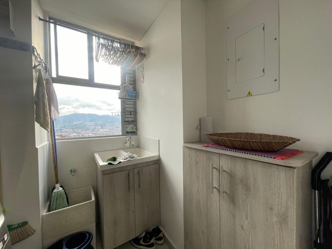 Apartamento de 3 alcobas en venta en Loma Del Esmeraldal, Envigado, 161 m² · foto 22 de 22
