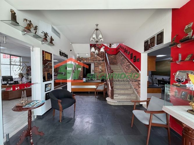 Local en arriendo en Sotomayor, Bucaramanga, 950 m² · foto 2 de 24