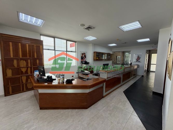 Local en arriendo en Sotomayor, Bucaramanga, 950 m² · foto 3 de 24