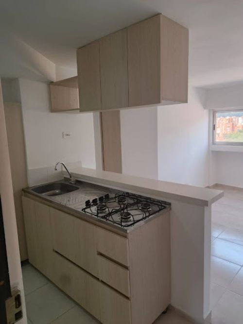 Apartamento de 2 alcobas en arriendo en La America, Medellín, 36 m² · foto 3 de 14