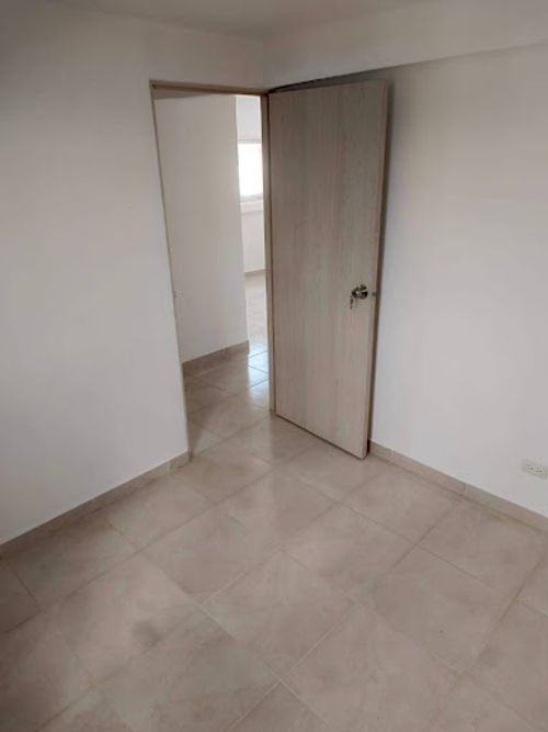 Apartamento de 2 alcobas en arriendo en La America, Medellín, 36 m² · foto 7 de 14